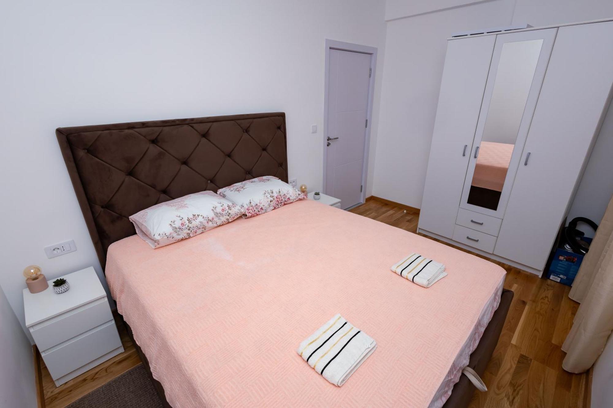 Elegant Escape Podgorica Daire Dış mekan fotoğraf