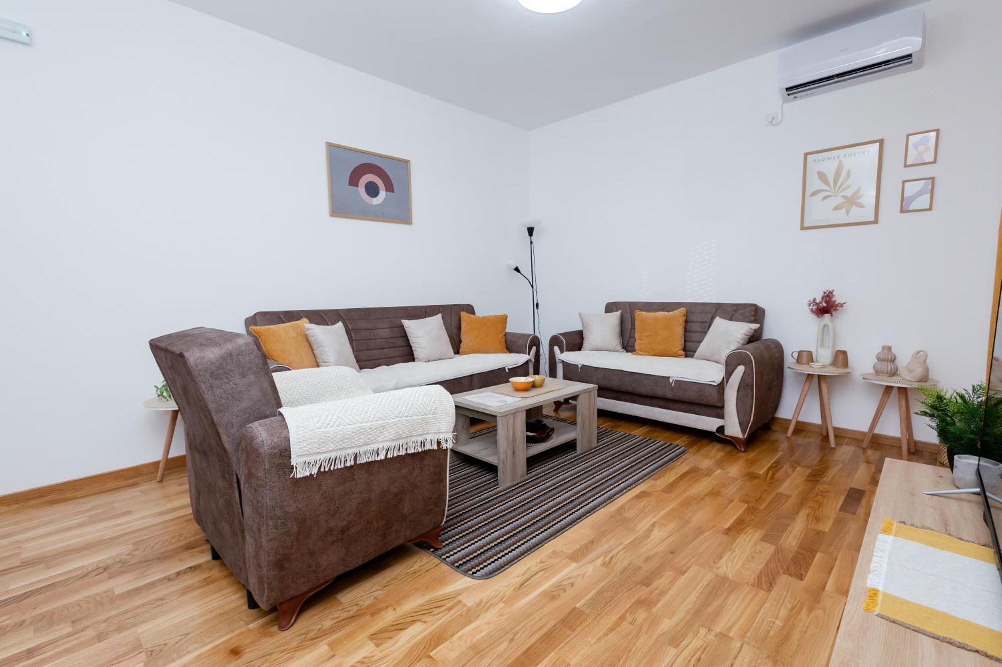 Elegant Escape Podgorica Daire Dış mekan fotoğraf